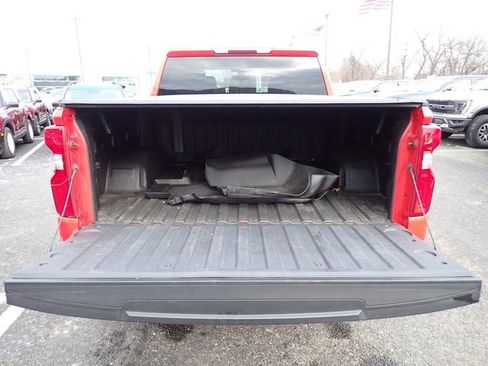Used 2021 Chevrolet Silverado 1500 Custom image 9