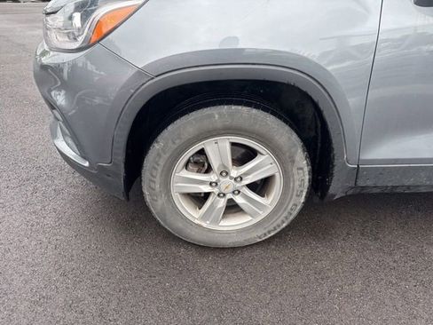 Used 2019 Chevrolet Trax LT w/ LT Convenience Package AWD/4WD image 18