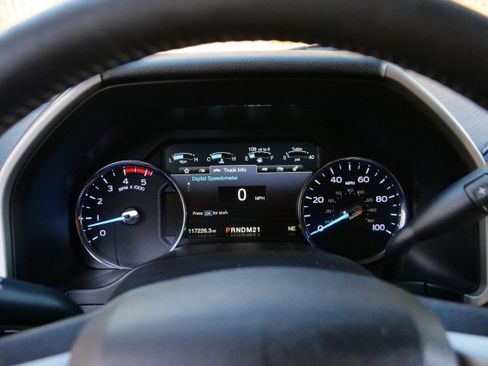 Used 2018 Ford F250 Lariat w/ Lariat Ultimate Package image 10