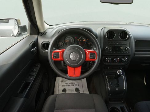 Used 2016 Jeep Patriot Sport w/ Power Value Group FWD image 21