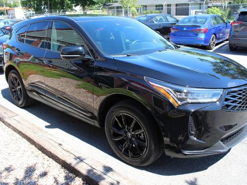 Used 2025 Acura RDX SH-AWD image 5