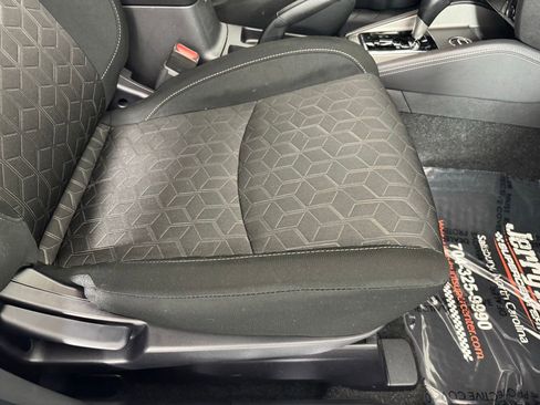 Used 2025 Mitsubishi Outlander Sport ES AWD/4WD image 37