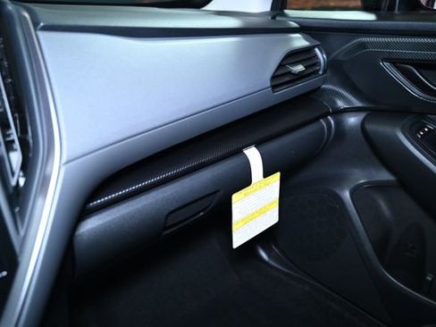 Used 2025 Subaru Crosstrek 2.0i Premium image 34