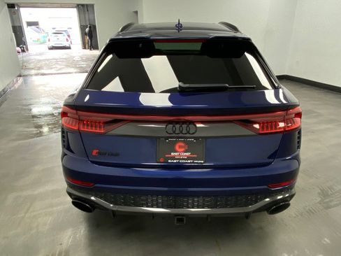 Used 2022 Audi RS Q8 w/ Carbon Optic Package image 5