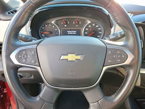 Used 2022 Chevrolet Traverse LT w/ LT Premium Package image 33