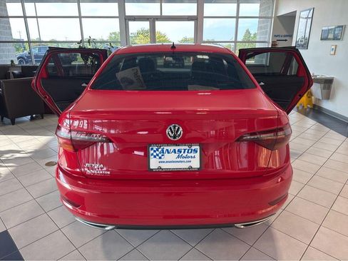 Used 2019 Volkswagen Jetta R-Line FWD image 12