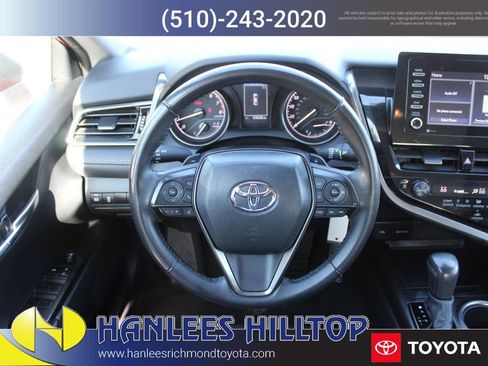 Used 2024 Toyota Camry SE image 16