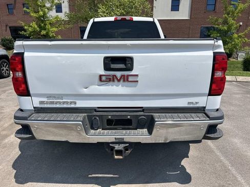 Used 2017 GMC Sierra 3500 SLT w/ Duramax Plus Package AWD/4WD image 7