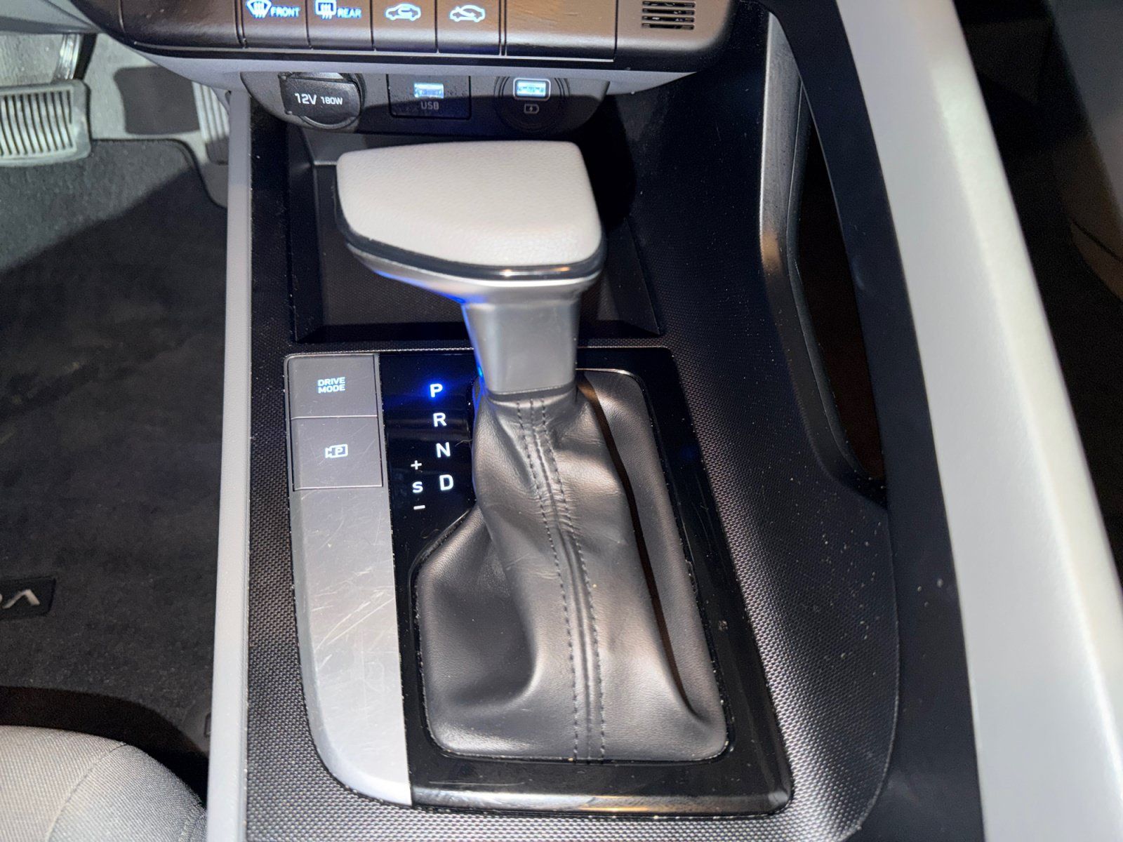 Used 2021 Hyundai Elantra SEL FWD image 25