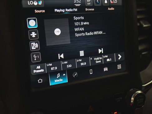 Used 2022 RAM 1500 Laramie image 16