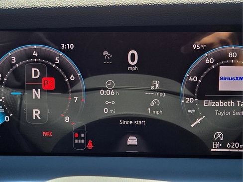 New 2026 Volkswagen Tiguan SE R-Line FWD image 24