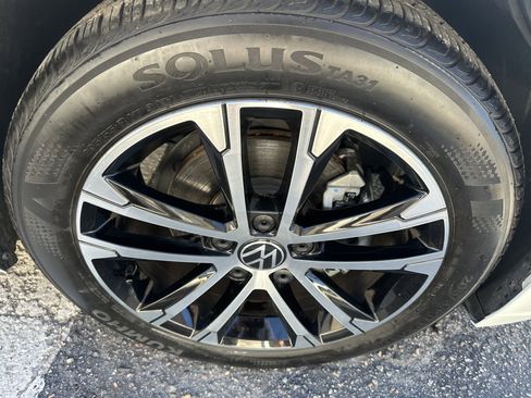 Used 2023 Volkswagen Jetta Sport image 6