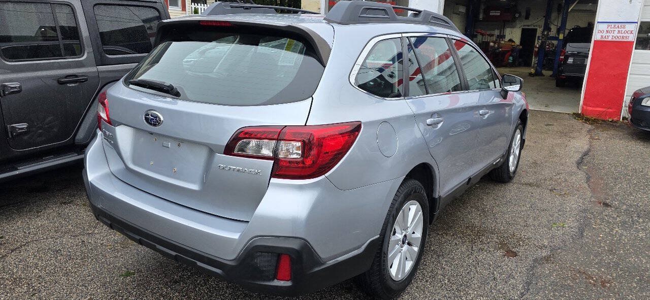 Used 2018 Subaru Outback 2.5i AWD/4WD image 5