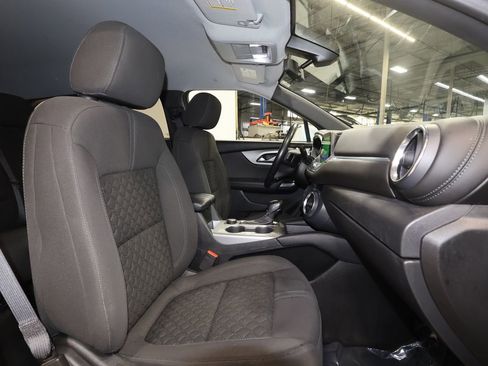 Used 2020 Chevrolet Blazer LT image 26