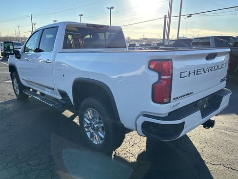 Used 2025 Chevrolet Silverado 2500 High Country w/ Technology Package image 6