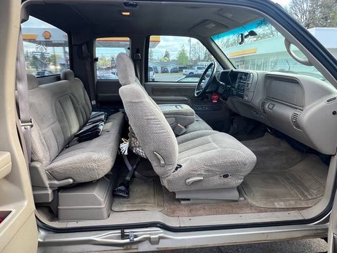 Used 1998 Chevrolet Silverado 1500 4x4 Extended Cab w/ Preferred Equipment Group 2 image 41