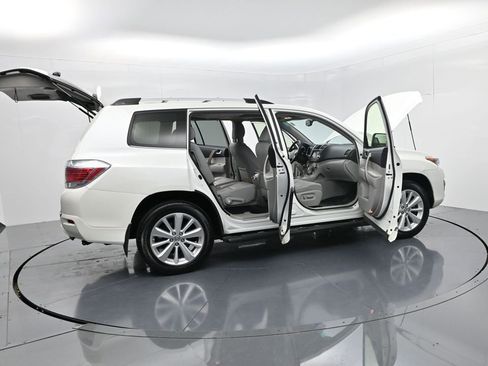 Used 2012 Toyota Highlander Limited image 59
