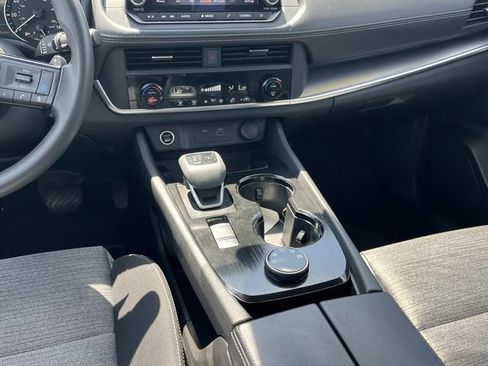 Used 2023 Nissan Rogue SV AWD/4WD image 15