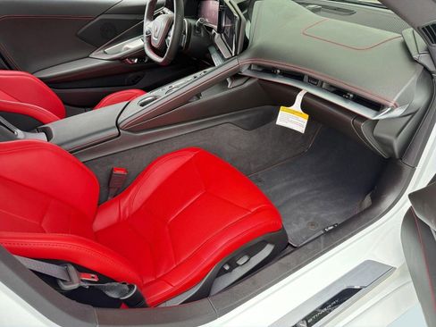 Used 2026 Chevrolet Corvette Stingray Coupe w/ 1LT RWD image 31