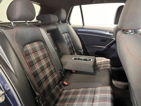 Used 2019 Volkswagen GTI SE image 13