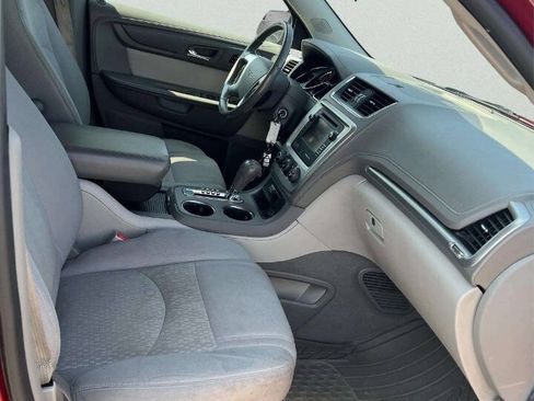 Used 2013 GMC Acadia SLE FWD image 2