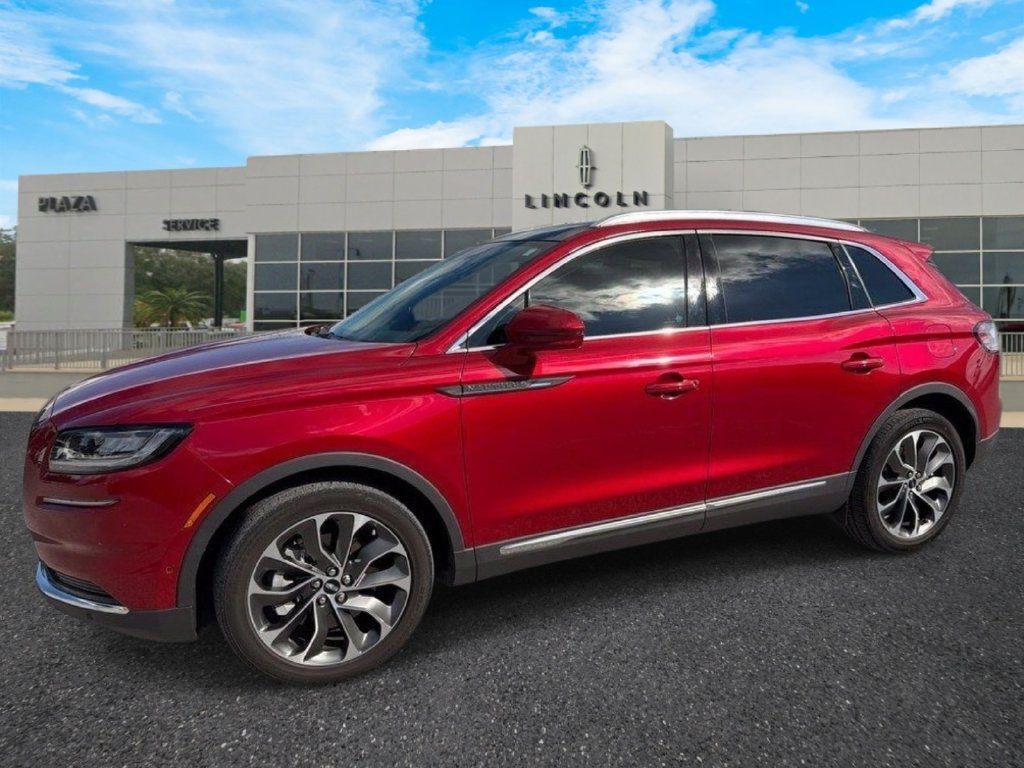 Used 2021 Lincoln Nautilus Reserve w/ Equipment Group 201A AWD/4WD image 7