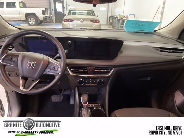 Used 2025 Buick Encore GX Preferred AWD/4WD image 20