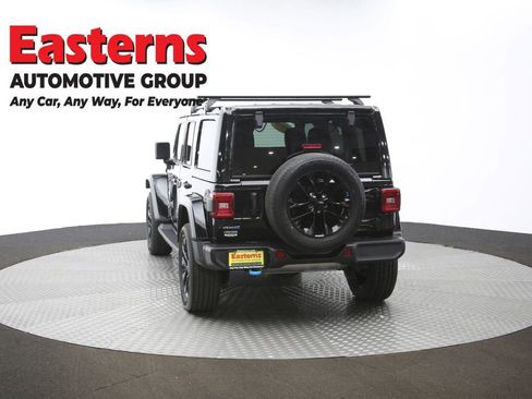 Used 2022 Jeep Wrangler Unlimited Sahara AWD/4WD image 64