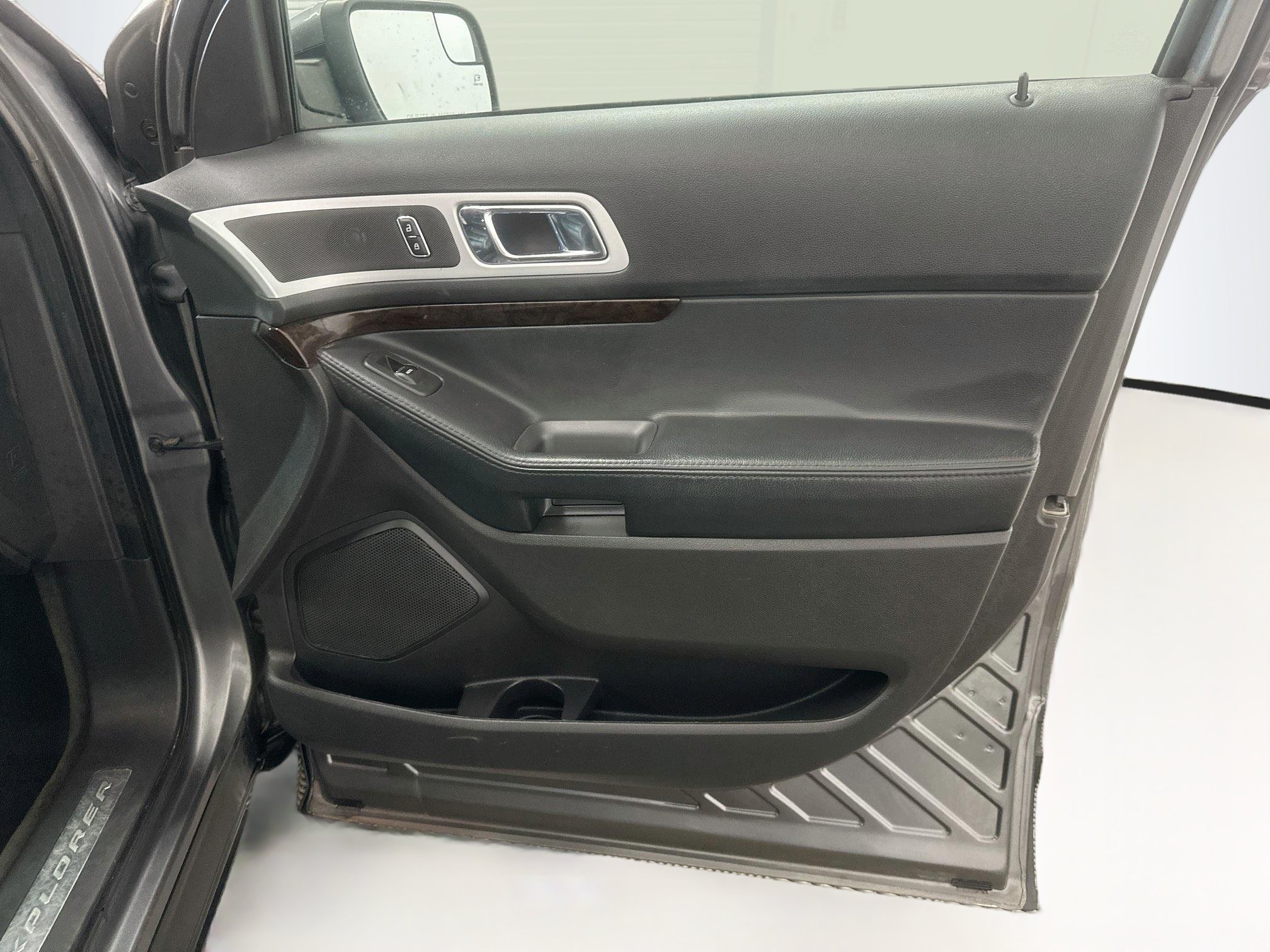 Used 2013 Ford Explorer Limited AWD/4WD image 33