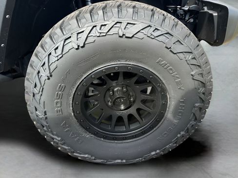 New 2024 Jeep Wrangler Unlimited Sport image 32