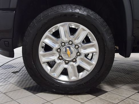 Used 2024 Chevrolet Silverado 2500 High Country w/ Technology Package AWD/4WD image 30