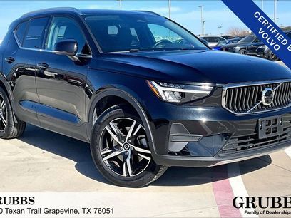 Used 2025 Volvo XC40 B5 Core