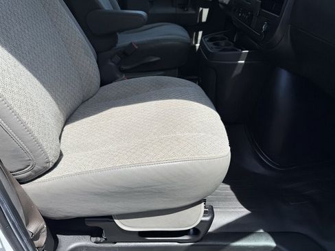 Used 2023 GMC Savana 3500 w/ Power Convenience Package RWD image 12