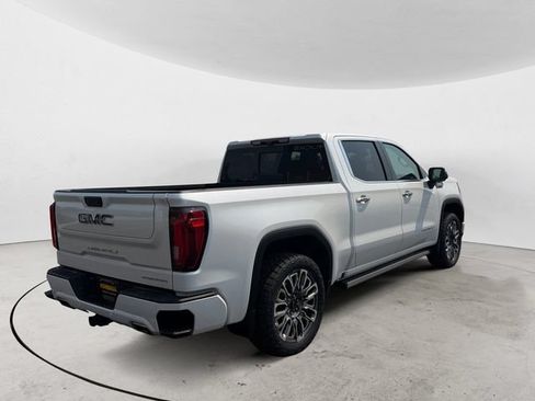 Used 2023 GMC Sierra 1500 Denali Ultimate AWD/4WD image 5