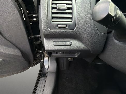 Used 2018 Nissan Altima 2.5 SV image 22