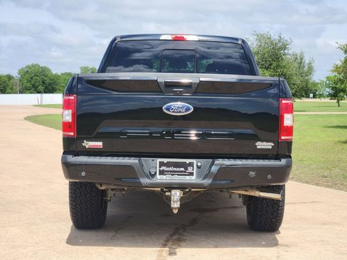 Used 2018 Ford F150 XLT w/ Equipment Group 302A Luxury AWD/4WD image 8