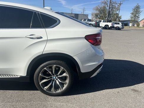Used 2015 BMW X6 xDrive50i w/ Executive Package image 6