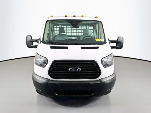 Used 2018 Ford Transit 250 138 RWD image 2