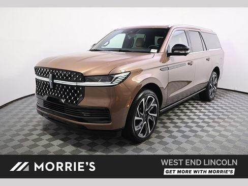 New 2026 Lincoln Navigator L Black Label AWD/4WD image 1