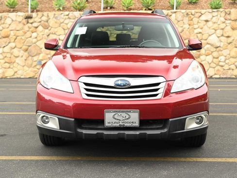 Used 2012 Subaru Outback 2.5i Premium AWD/4WD image 2