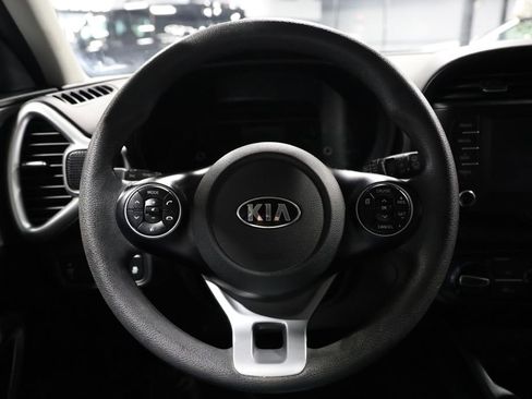 Used 2021 Kia Soul LX image 22