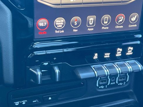 Used 2019 RAM 1500 Sport w/ Leather & Sound Group AWD/4WD image 17
