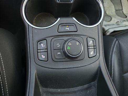 Used 2023 GMC Terrain SLT w/ Tech Package AWD/4WD image 30