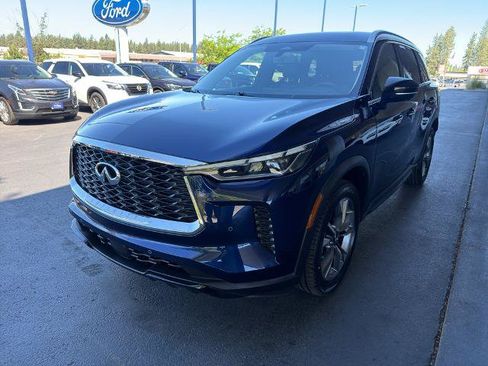Used 2024 INFINITI QX60 Luxe AWD/4WD image 3