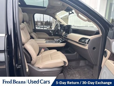 Used 2023 Lincoln Navigator L Reserve image 18