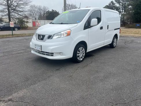 Used 2021 Nissan NV200 SV w/ Back Door Glass Package image 2
