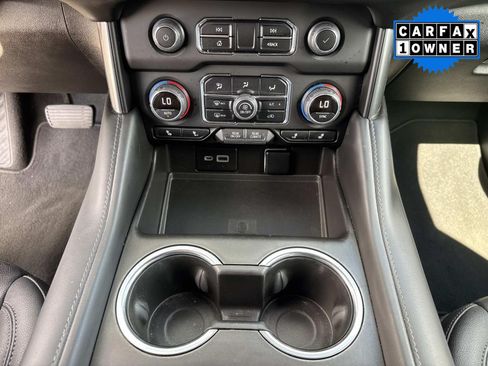 Used 2023 Chevrolet Tahoe Z71 w/ Luxury Package AWD/4WD image 33