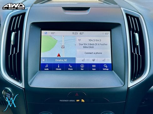 Used 2020 Ford Edge SEL w/ Cold Weather Package AWD/4WD image 31