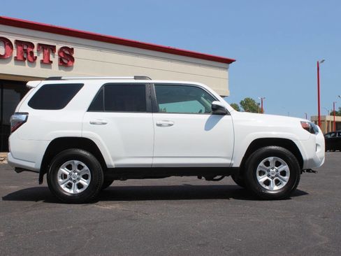 Used 2021 Toyota 4Runner SR5 image 3