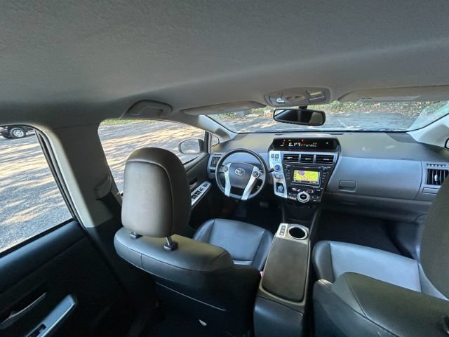 Used 2013 Toyota Prius V Five FWD image 30
